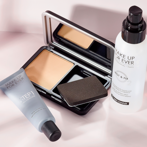 Matte Velvet Skin Blurring Powder Foundation