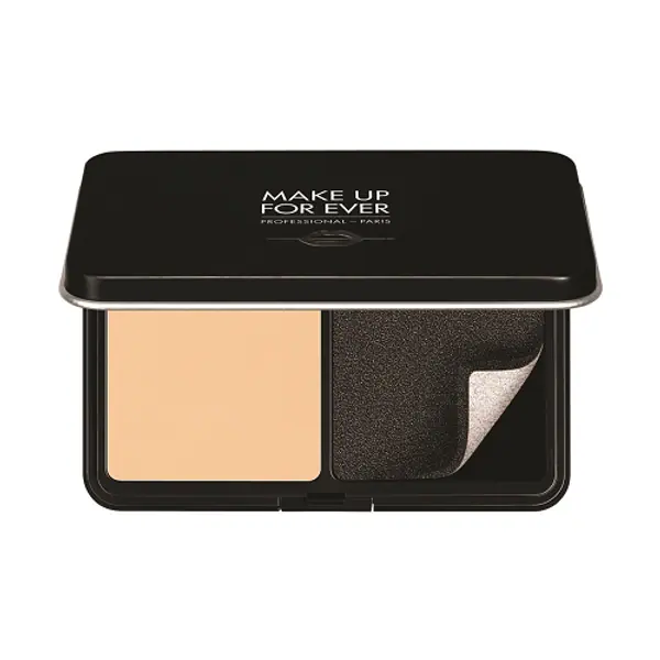 Matte Velvet Skin Blurring Powder Foundation